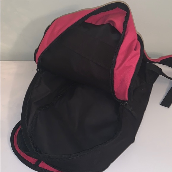 Pink Puma backpack 🎒 💖 - Picture 4 of 4